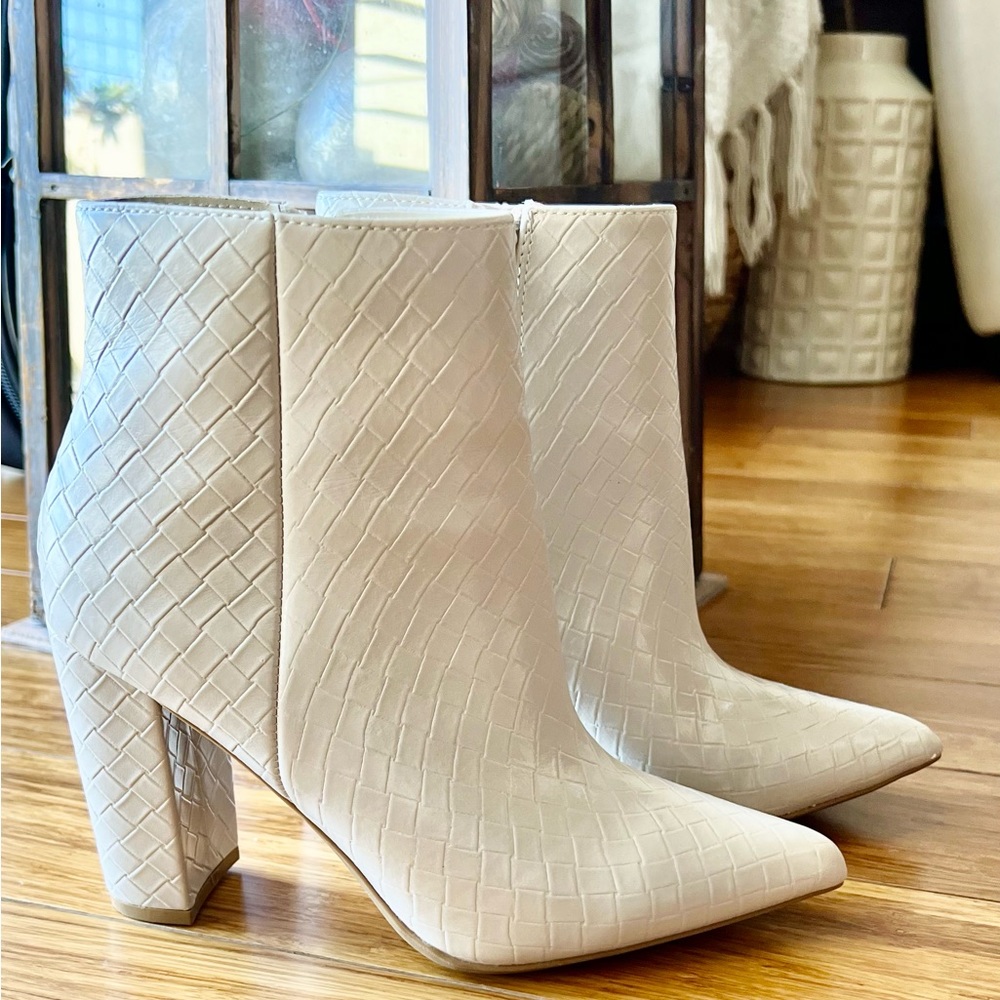 Bamboo booties